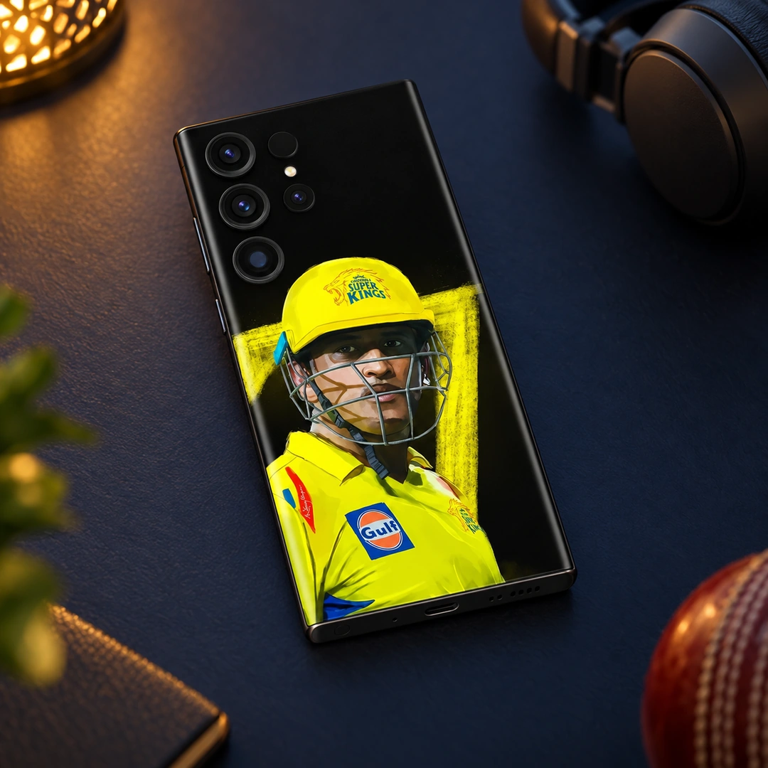 MS Dhoni Yellow Helmet Photo Mobile Skin – Match-night desk display MS Dhoni phone skin with yellow helmet portrait and number 7 on black, match-night desk display